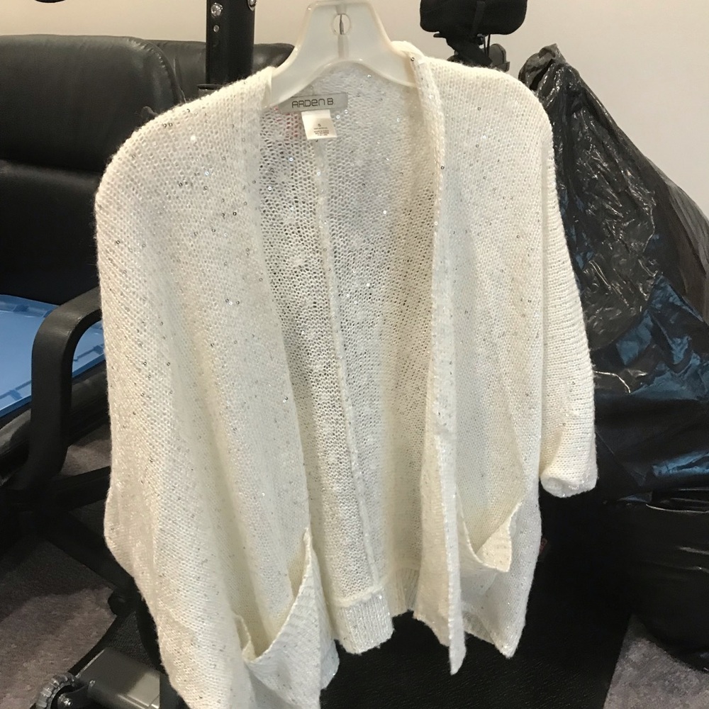Arden b sparkly white sweater top